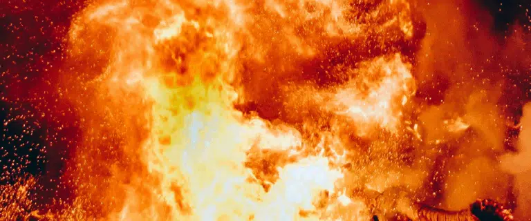 News in Brief: When clouds catch fire – and your backup turns to smoke